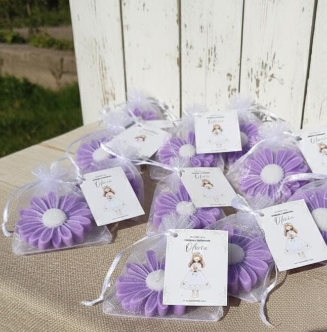 Flor | vela de soja + bolsa organza + etiqueta